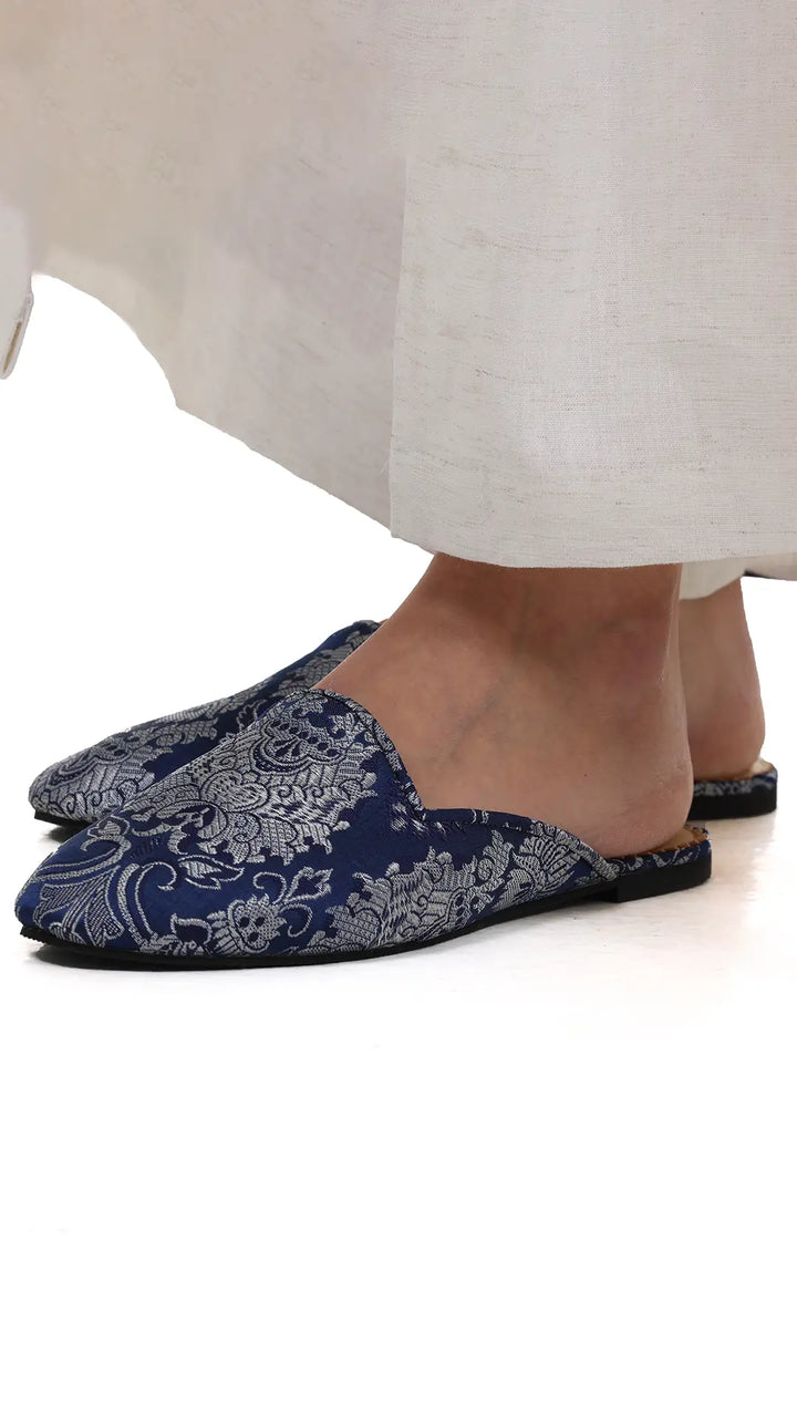 THE ORCHID BABOUCHES