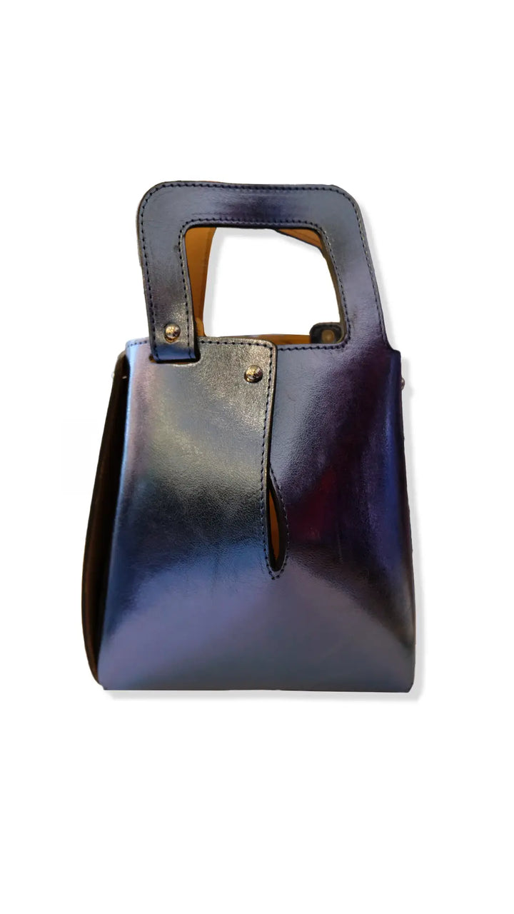 THE METN CLUTCH
