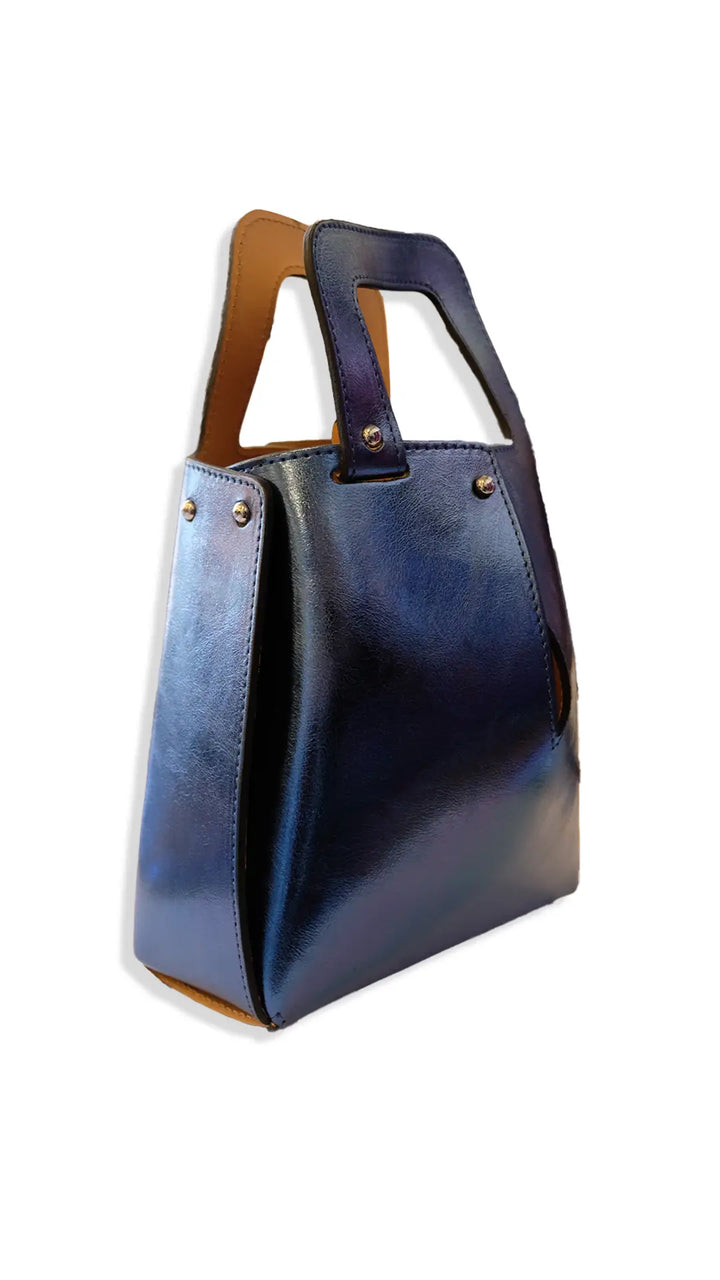 THE METN CLUTCH