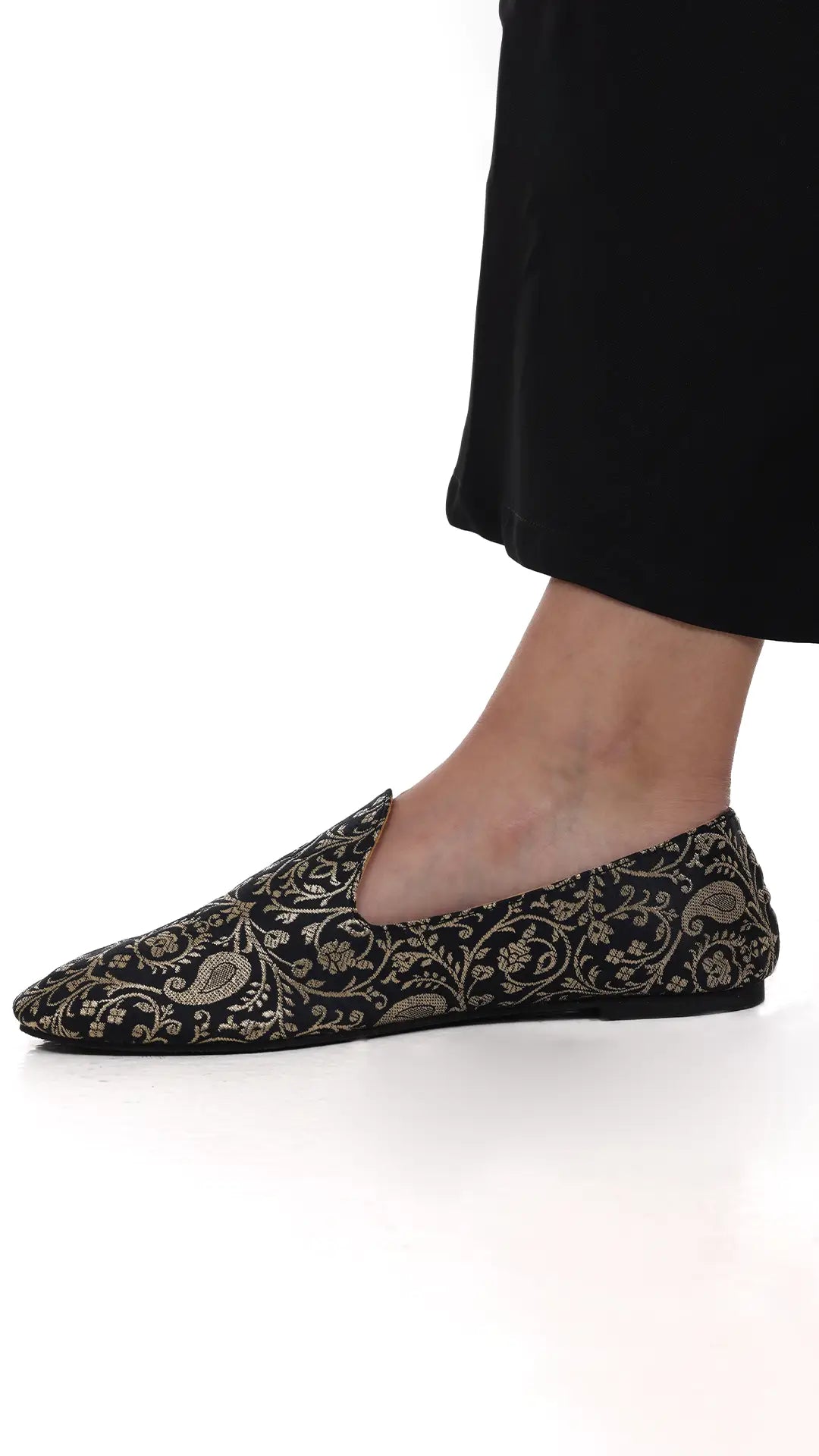 THE TULIP LOAFERS