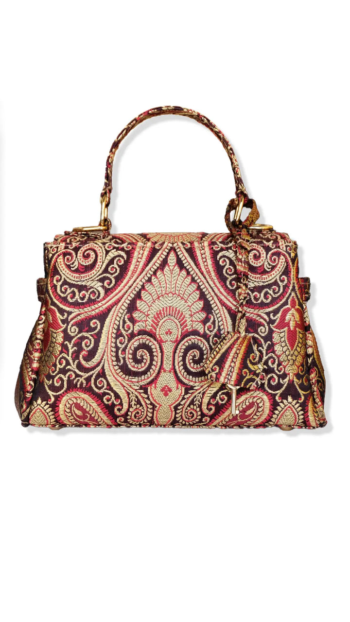 THE ARZ CLUTCH