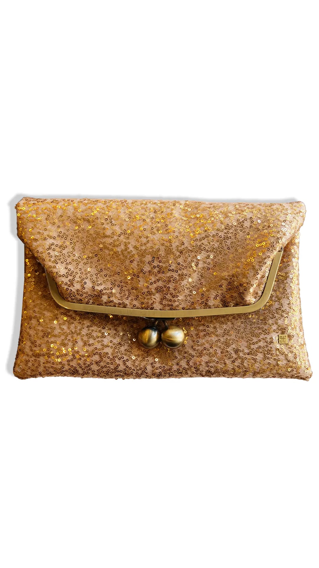 THE ACHRAFIEH POUCH