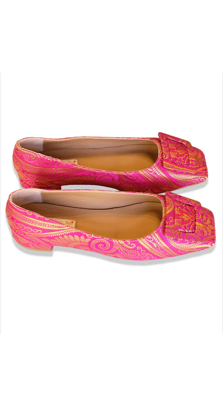 THE LILAC BALLERINE