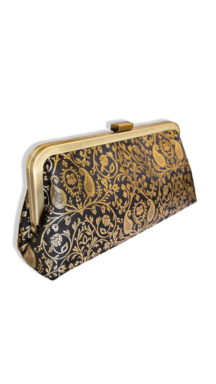 THE ZGHARTA CLUTCH