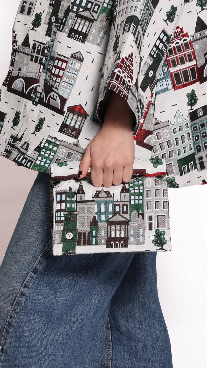 THE FARAYA CLUTCH