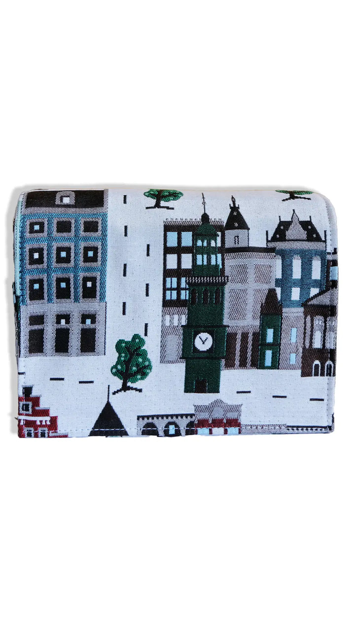 THE FARAYA CLUTCH