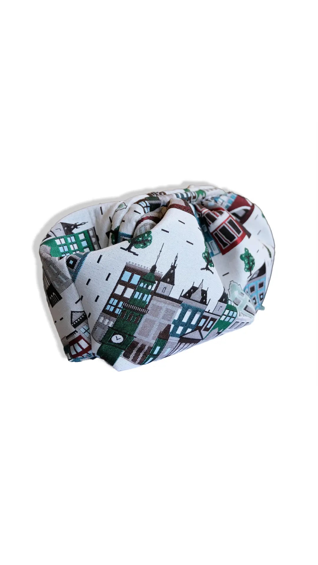 THE JOUNIEH CLUTCH
