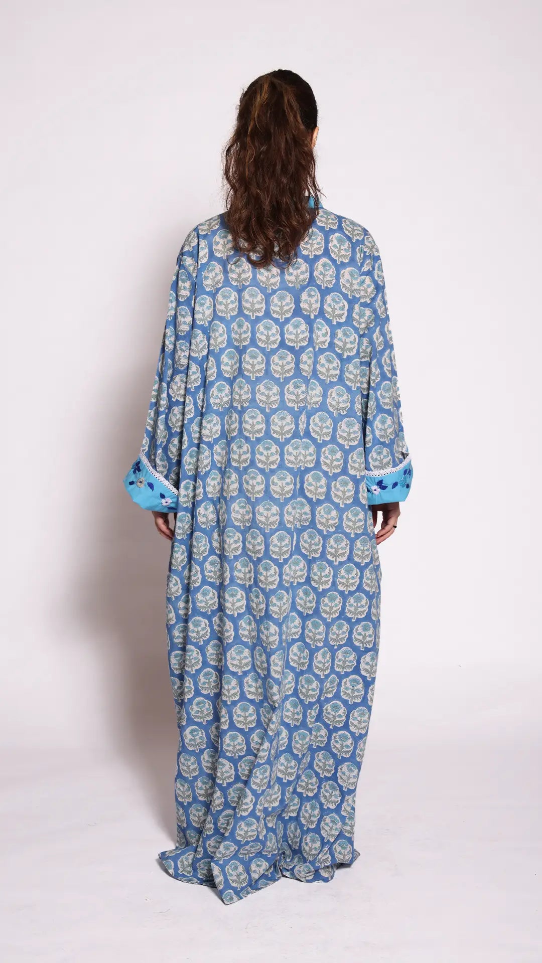 THE ARWA ABAYA