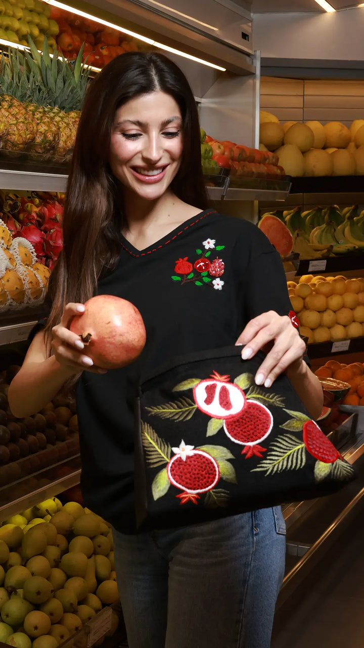 THE GHOSTA POUCH