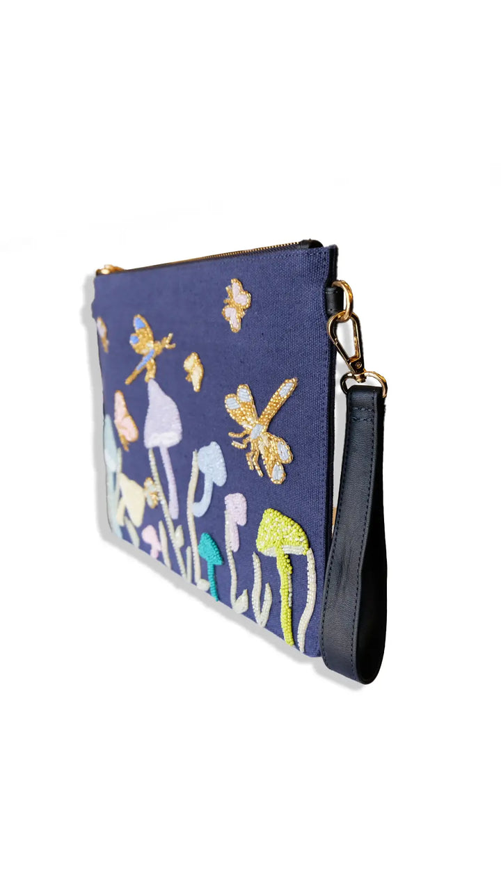 THE JEITA POUCH